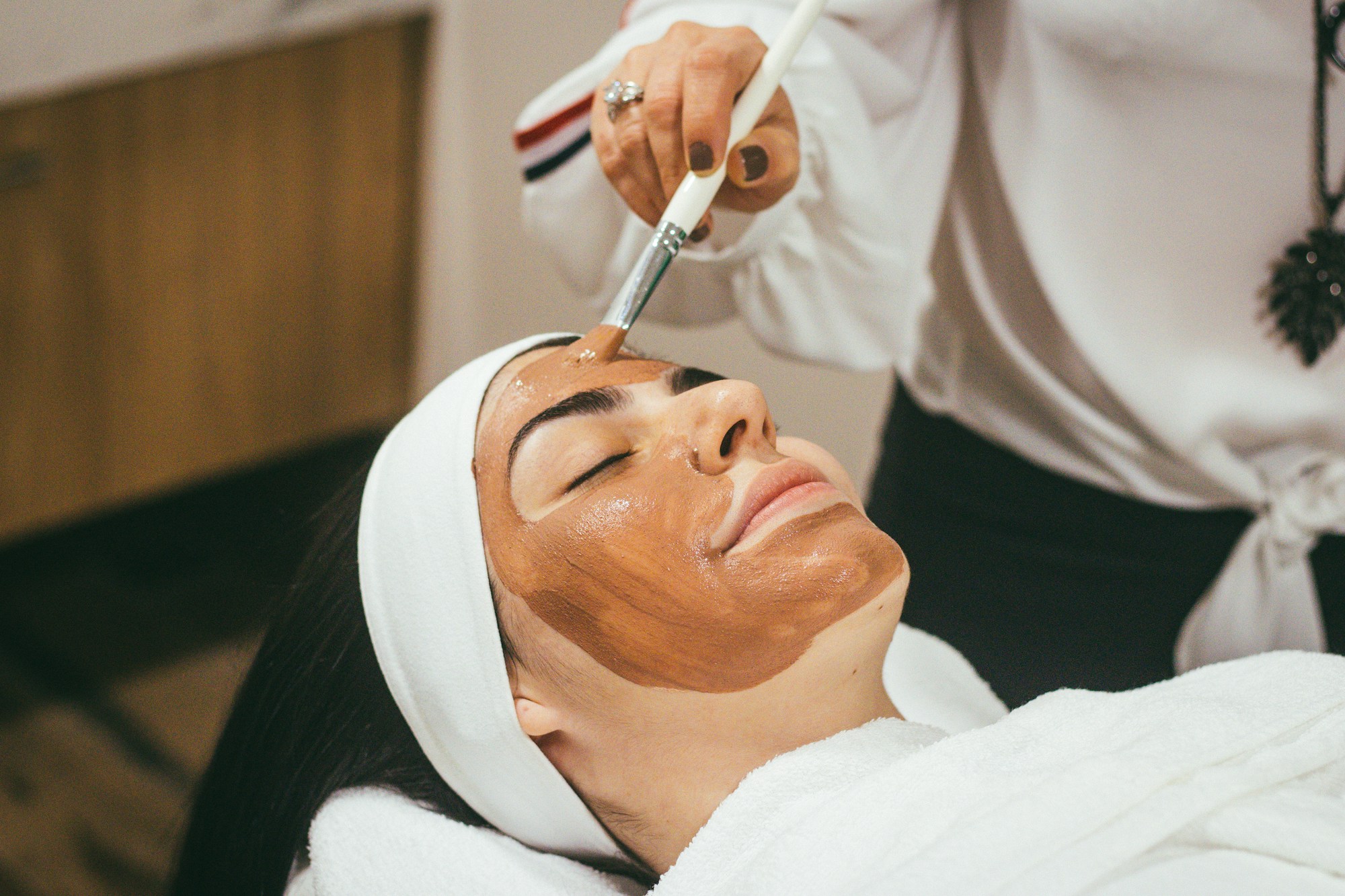Gesichtsbehandlung und Facial im Le's Nails Stuttgart